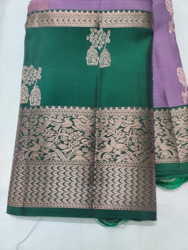 Lavender colour Skut border butta design with green pallu Semi Kanchi Pattu Handloom Saree Lavender colour & Emerald Green with Peacock Zari Border | Traditional Silk Saree